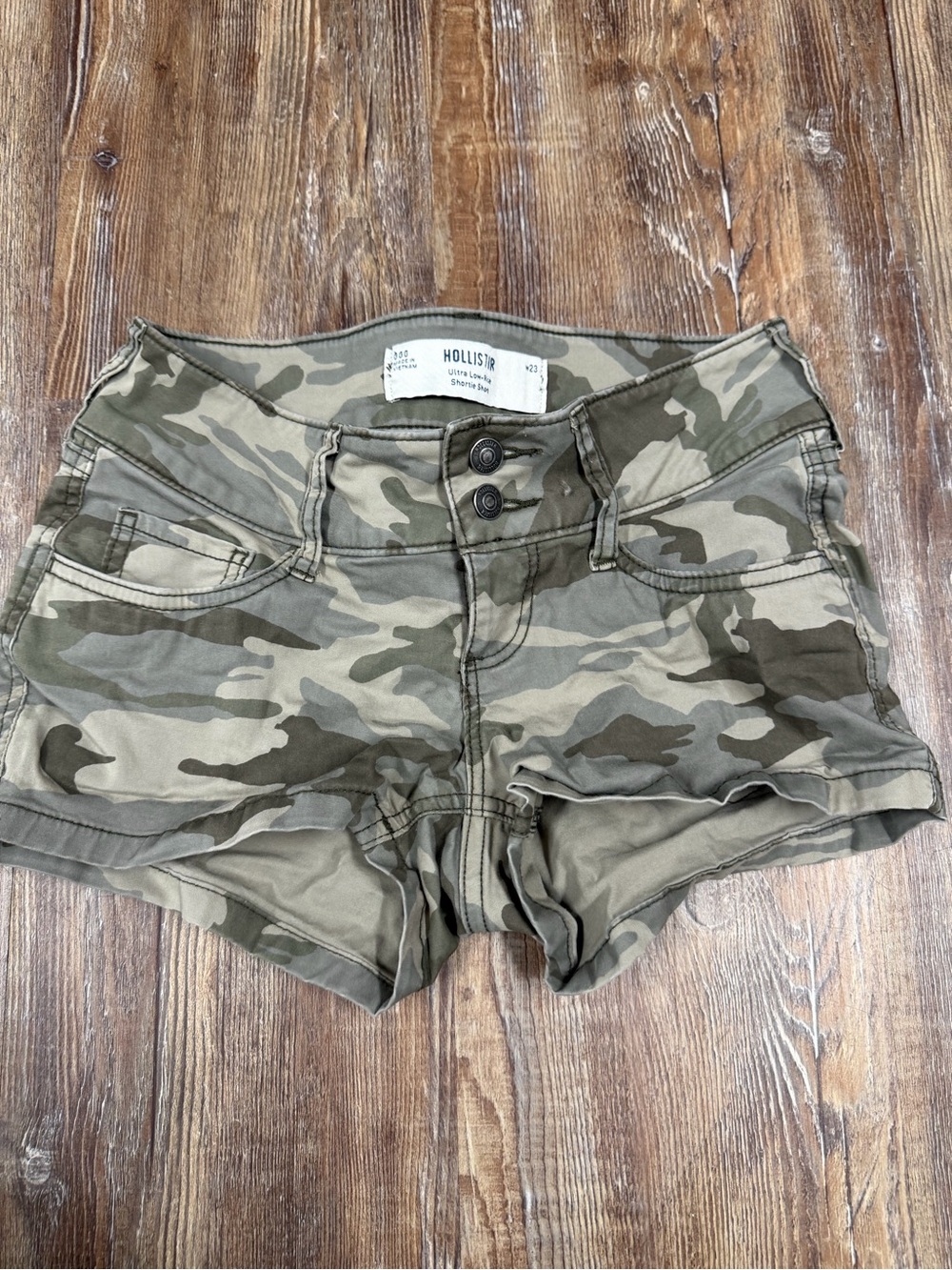 Vintage Y2K Hollister Co. low rise camo mini shorts